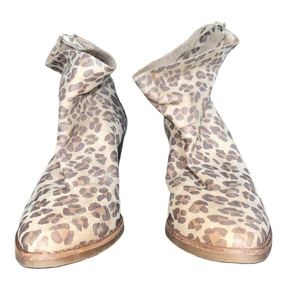 Matisse Boots Animal Print Leather Ankle Leopard Block Heel - Picture 3 of 9